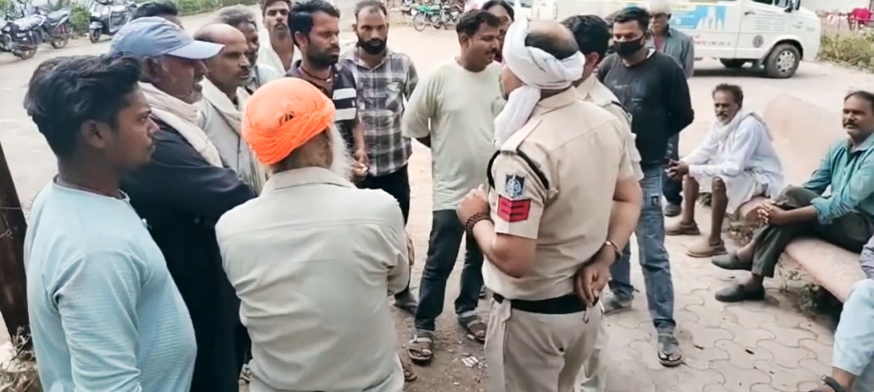 जवासा चौराहे पर किसान की अचानक मौत,हार्ट अटैक की आशंका
