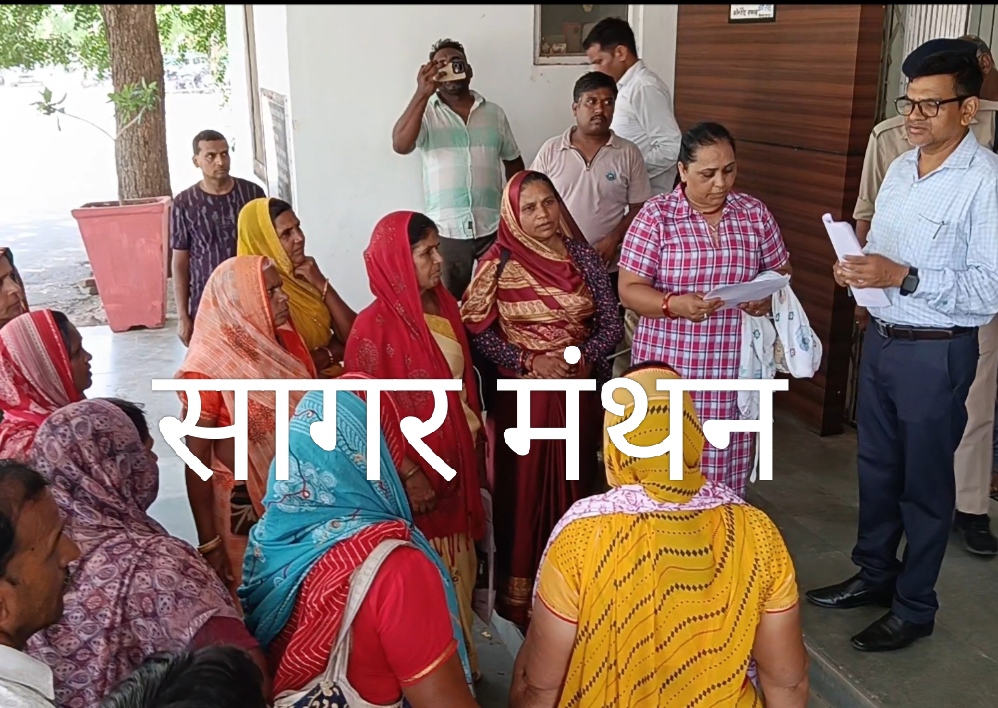 मध्याह्न भोजन व पोषण आहार योजनाओं से जुड़ी 13 सूत्रीय मांगों को लेकर महिला समूहों ने सौंपा ज्ञापन