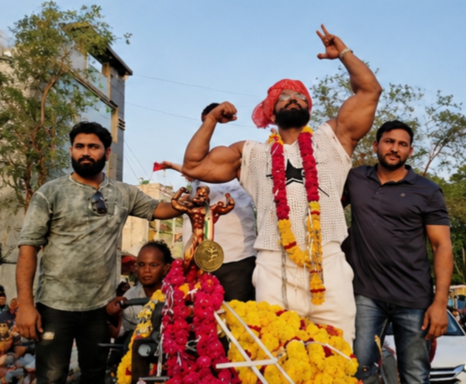 मिस्टर इंडिया-2026 बने अरबाज खान का नीमच में भव्य स्वागत,विजयी जुलूस में उमड़ा जनसैलाब