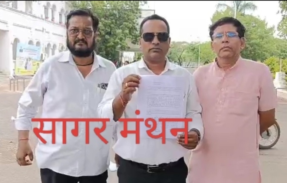 न्यायालय के आदेश की अवहेलना कर करोड़ों की नपा भूमि पर अवैध कब्जे का आरोप,भाजपा पार्षद दल ने जनसुनवाई में सौंपा ज्ञापन