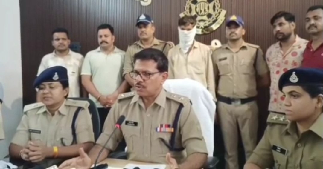 बस का इंतजार करते  51 लाख की अफीम के साथ तस्कर गिरफ्तर, कैंट पुलिस ने की बड़ी कार्यवाही,10.150 किलो अफीम जप्त;